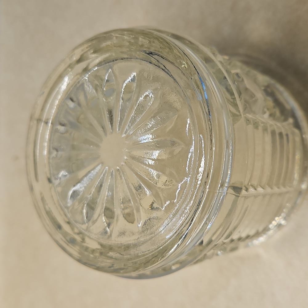 Vintage Windsor Clear Sugar Bowl and Lid by Federal Glass, Button and Cane - Picture 4 of 8